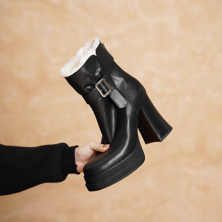 多多色彩鞋业&25111