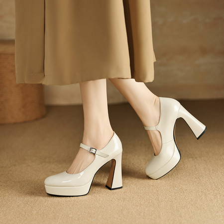 多多色彩鞋业&26039