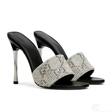 纪梵希真皮&wK105