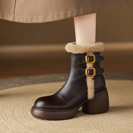 天伊美鞋业&7075