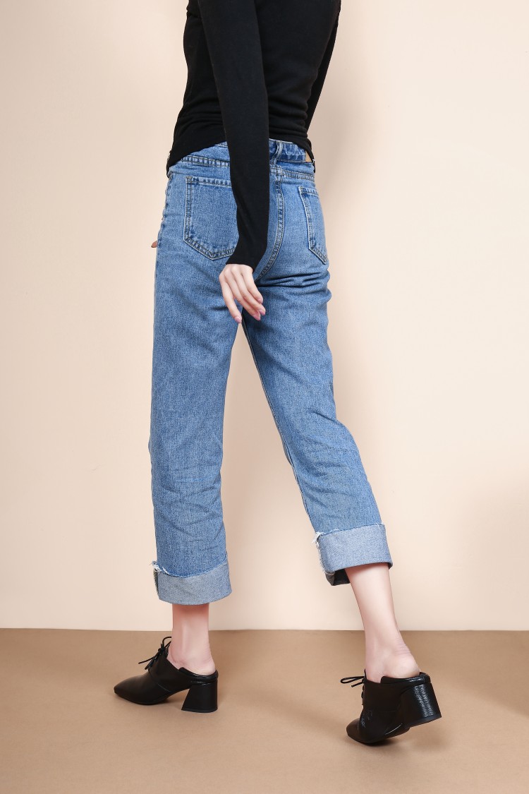 【尺    码】:33-43(33小码 40-43大码 ***批大小码最多等一个星期